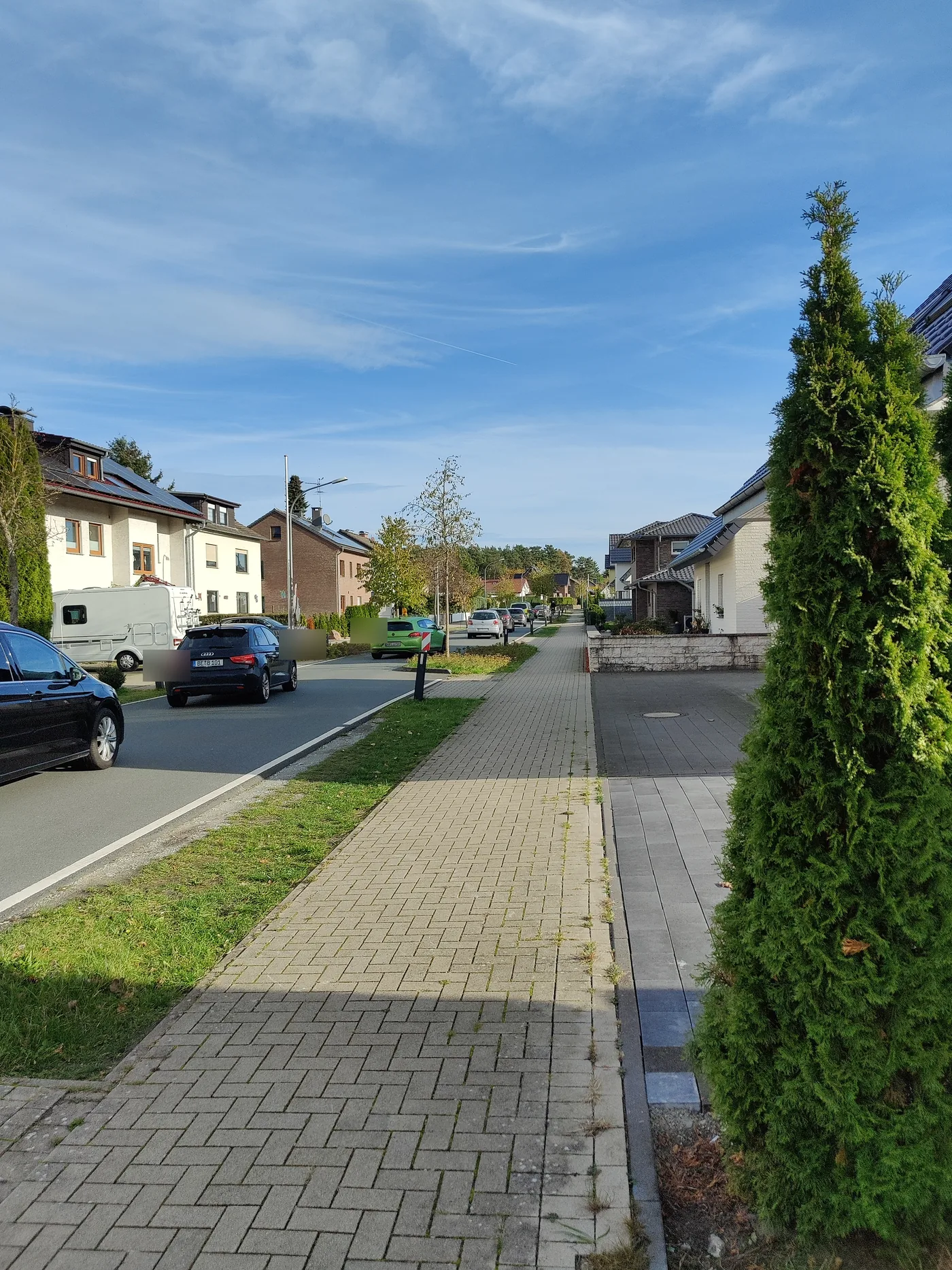 Mehrere Autos hintereinander im Lippstädter Weg